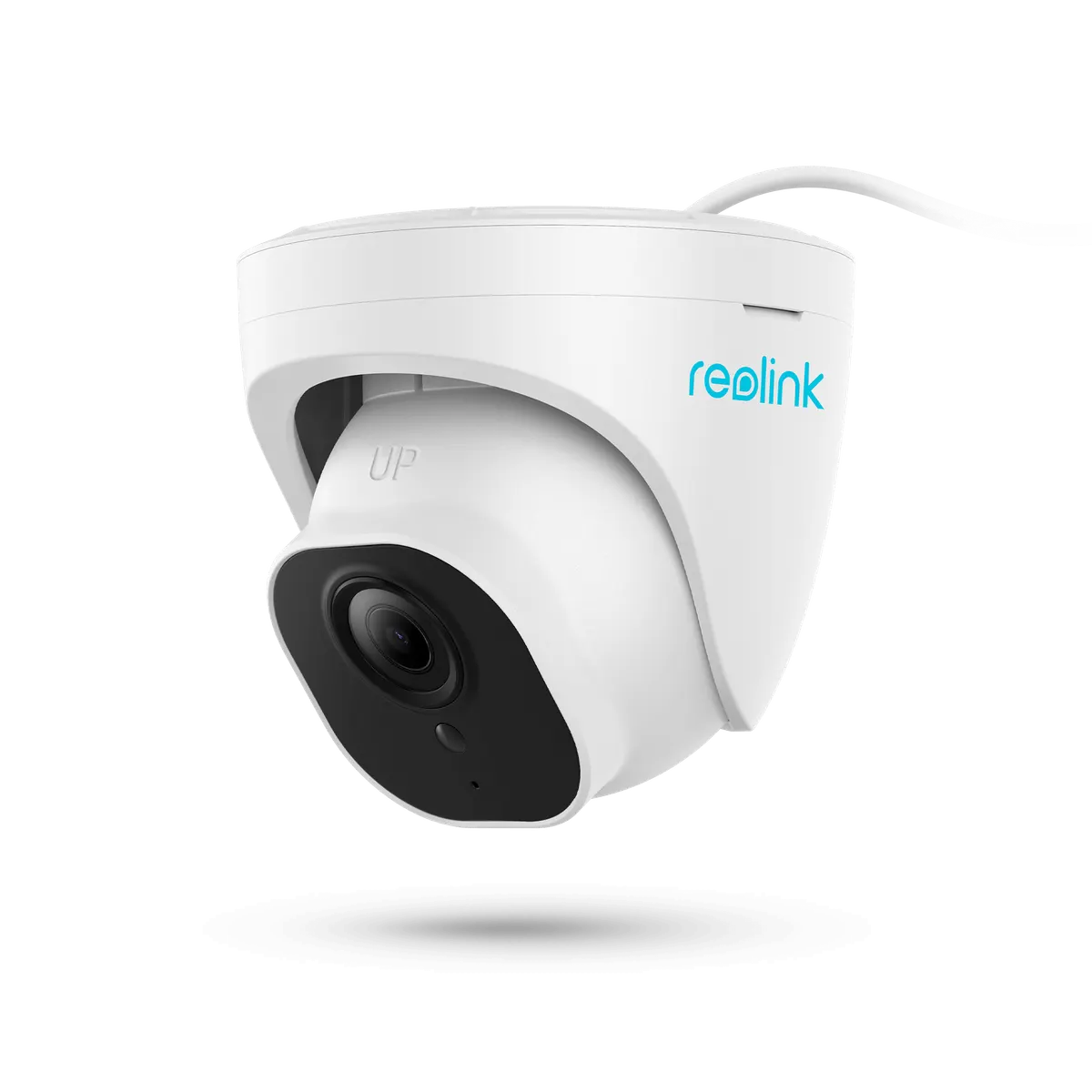 Reolink RLC-820A, three-quarter view